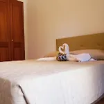 Sweet Romanzeiras Apartment